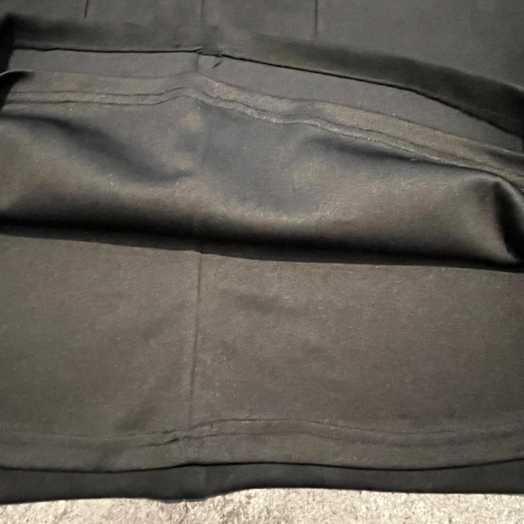 Twik (Simons) (S) black faux suede A-line short skirt, with pockets! - Picture 6 of 16